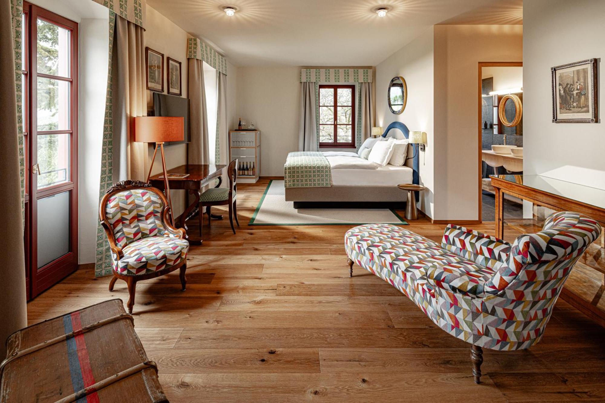 Deluxe Junior Suite
